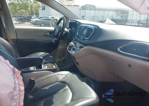 2020 Chrysler Pacifica Touring L from USA, damaged, VIN 2C4RC1BG1LR121760